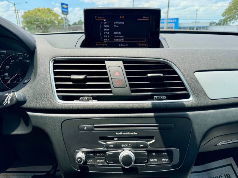 2017 Audi Q3 2.0T Premium