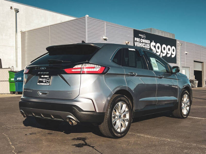 2022 Ford Edge Titanium