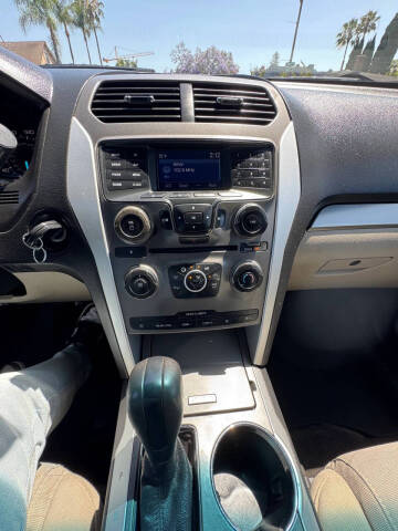 2015 Ford Explorer