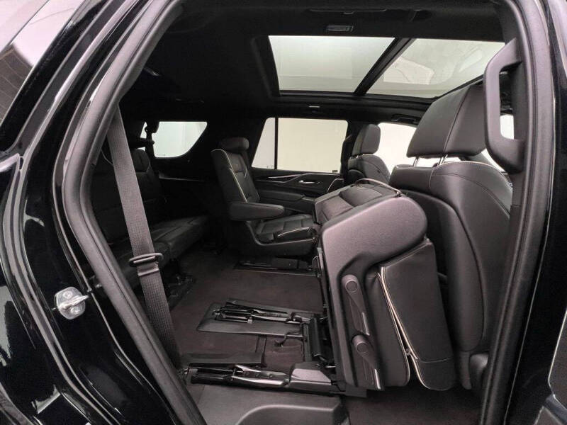 2023 Cadillac Escalade Sport