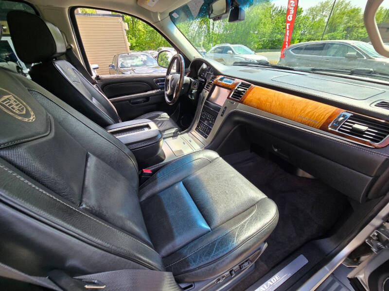 2014 Cadillac Escalade Platinum