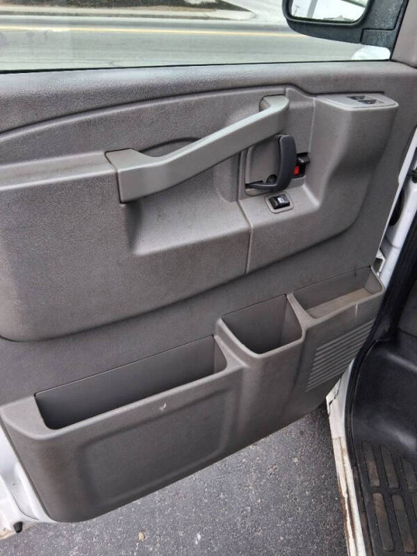 2019 Chevrolet Express 2500