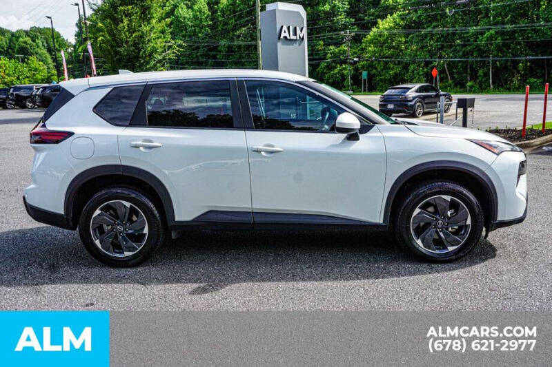 2024 Nissan Rogue SV