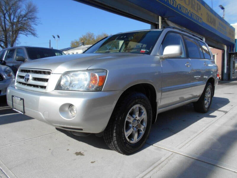 2006 Toyota Highlander for sale at AUTO FIELD CORP in Jamaica NY