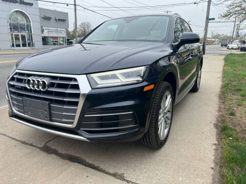 2018 Audi Q5 2.0T quattro Premium Plus