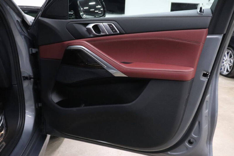 2024 BMW X6 xDrive40i