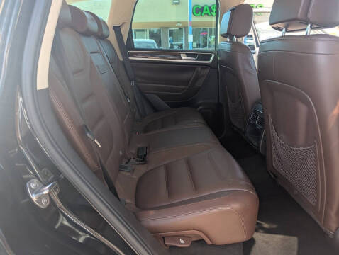 2013 Volkswagen Touareg VR6 Sport