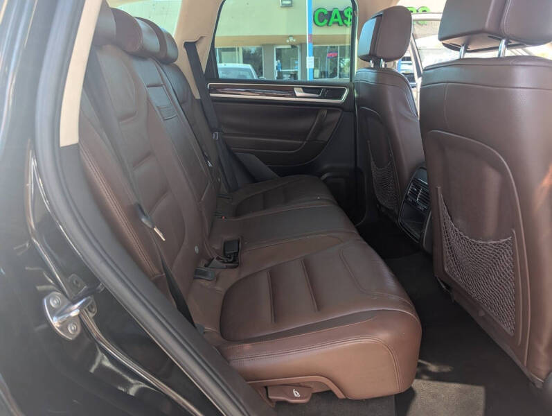 2013 Volkswagen Touareg VR6 Sport