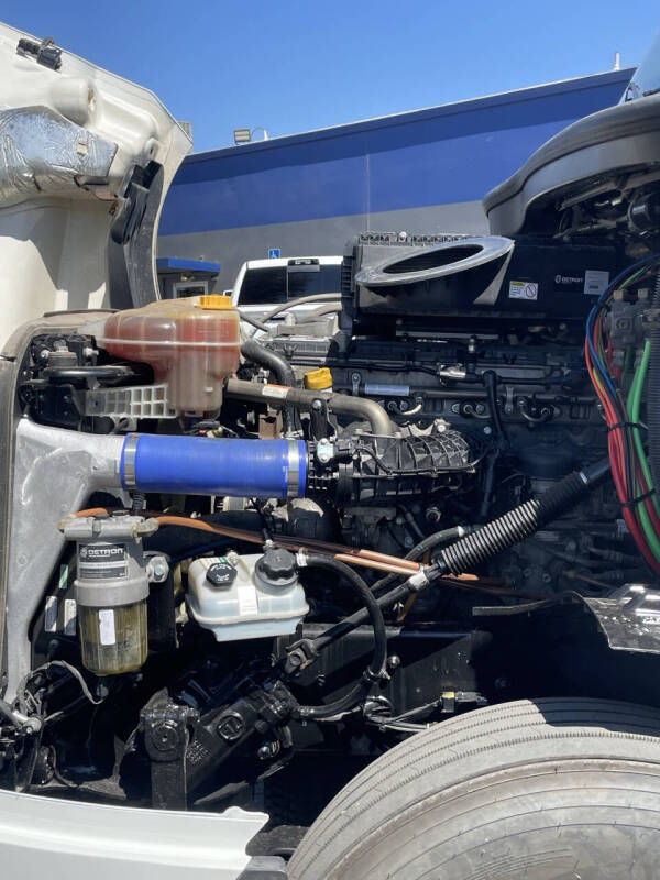 2022 Freightliner Cascadia