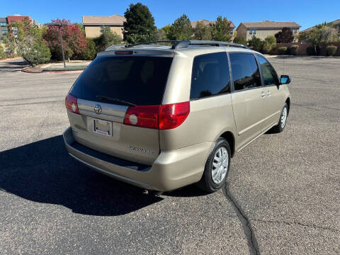 2009 Toyota Sienna LE 8-Passenger