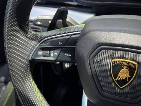 2022 Lamborghini Urus