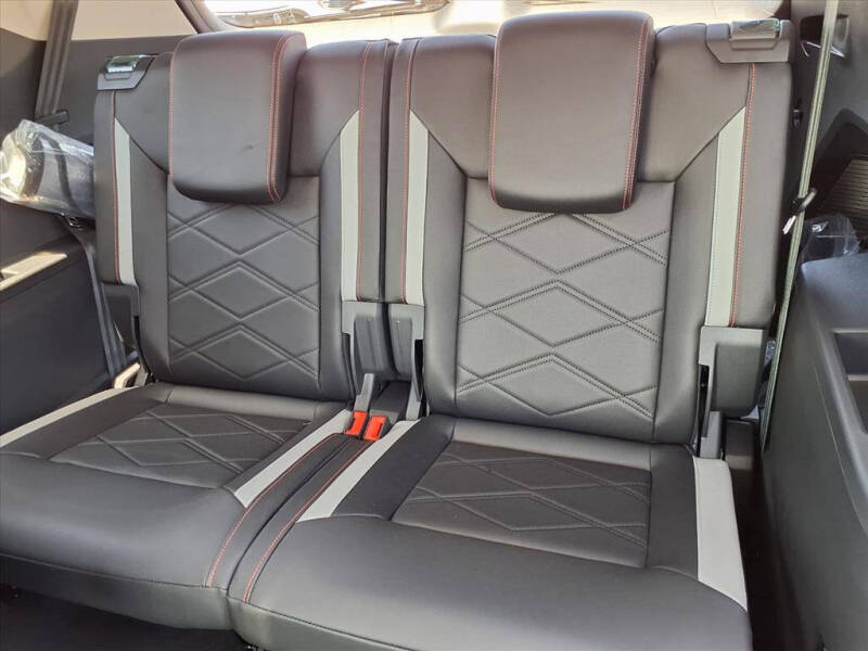 2025 Volkswagen Atlas Peak Edition 4Motion