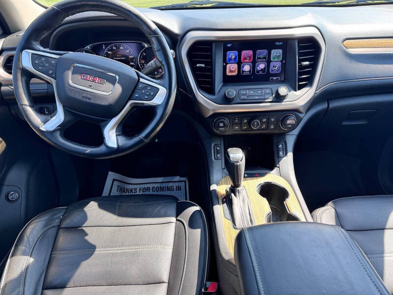 2017 GMC Acadia Denali