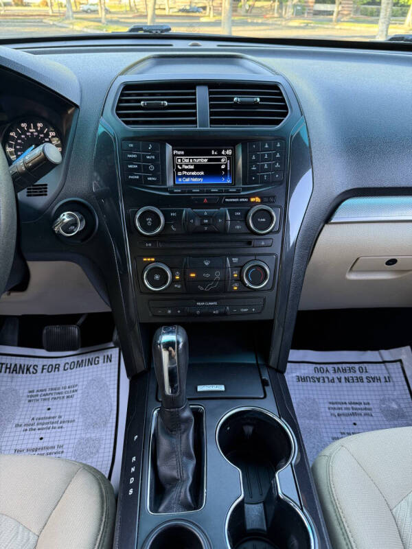 2016 Ford Explorer