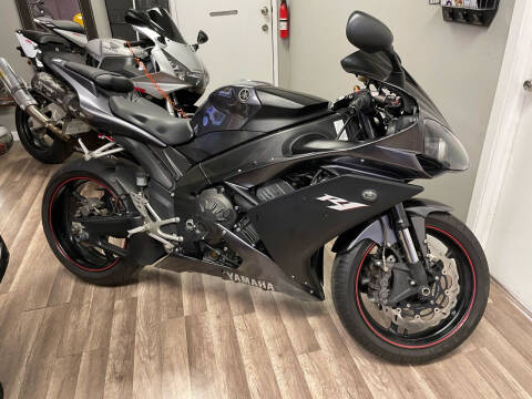 2007 Yamaha YZF-R1 for sale at SAN DIEGO AUTO SALES INC in San Diego CA