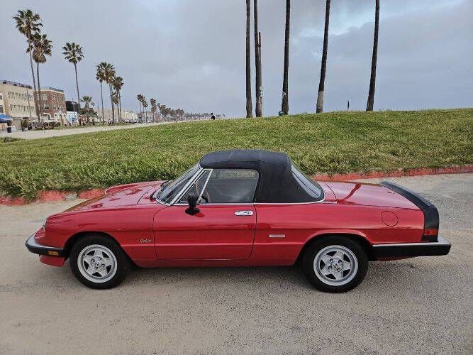 1986 Alfa Romeo Spider Veloce