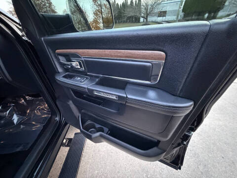 2017 RAM 3500 Laramie