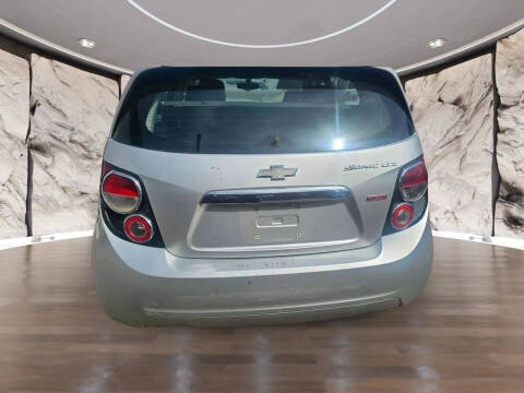 2015 Chevrolet Sonic LTZ Auto