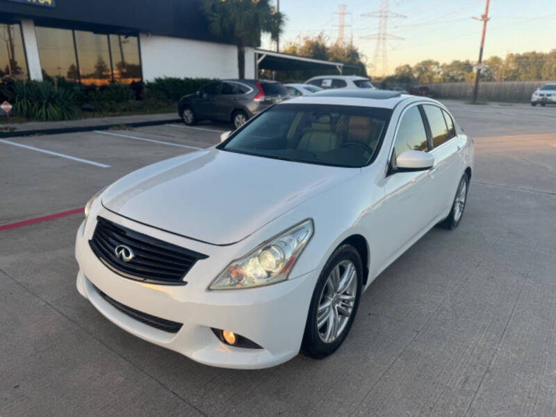 2011 Infiniti G25 Sedan Journey