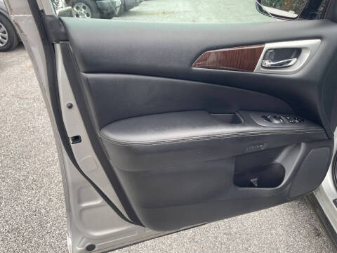 2016 Nissan Pathfinder S