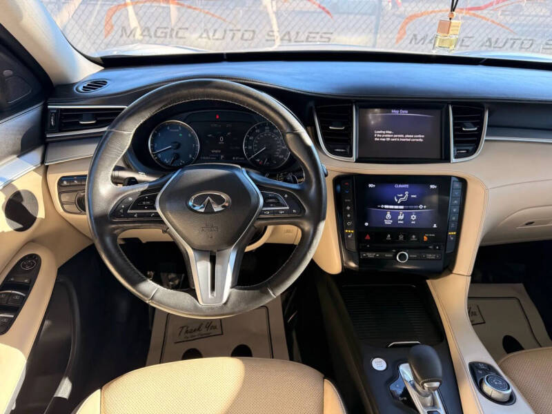 2019 Infiniti QX50 Essential