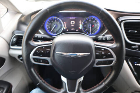 2019 Chrysler Pacifica Touring L Plus