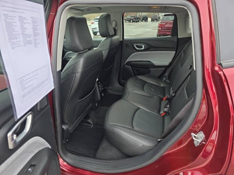 2022 Jeep Compass Latitude Lux