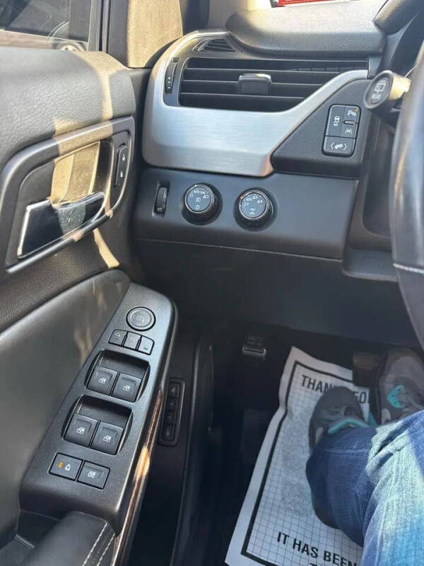 2016 GMC Yukon XL SLT