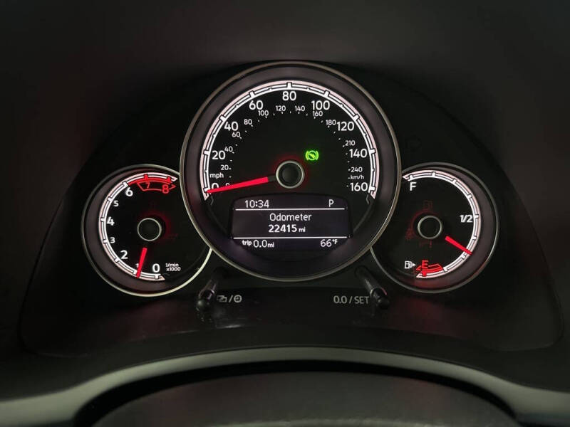 2019 Volkswagen Beetle 2.0T SE