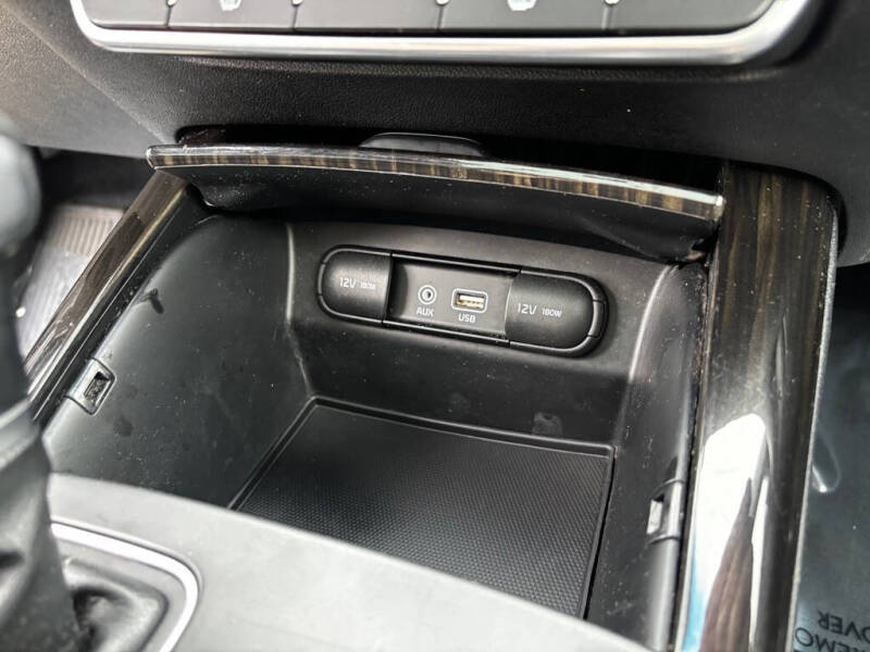 2020 Kia Sorento EX V6