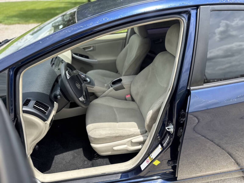 2012 Toyota Prius Two