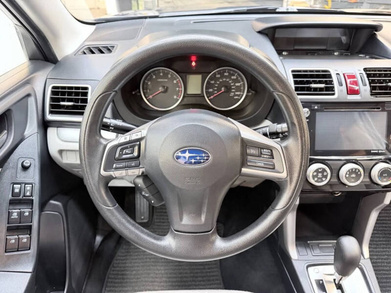 2016 Subaru Forester 2.5i