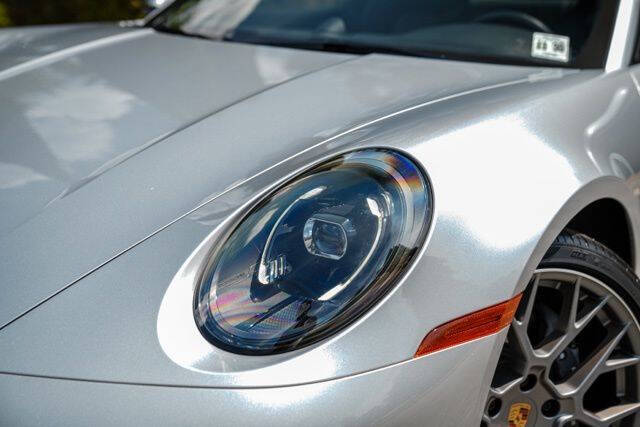 2025 Porsche 911 Carrera