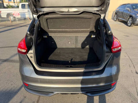 2017 Ford Focus ST