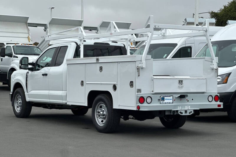 2025 Ford F-350 Super Duty XL