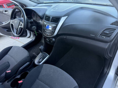 2013 Hyundai Accent GS