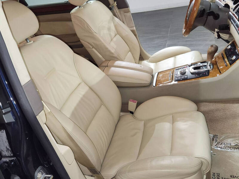 2005 Audi A8 quattro