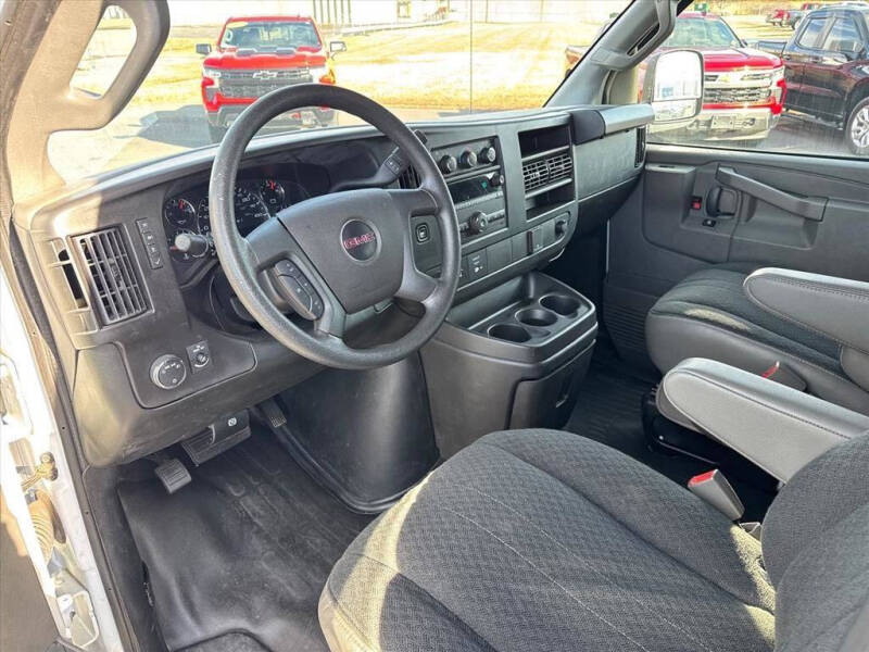 2024 GMC Savana 2500