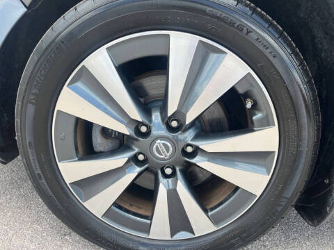 2017 Nissan LEAF SL