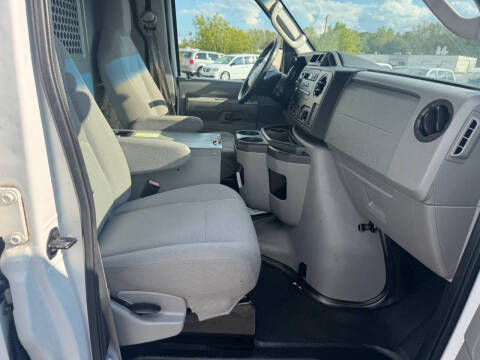 2011 Ford E-Series E-250