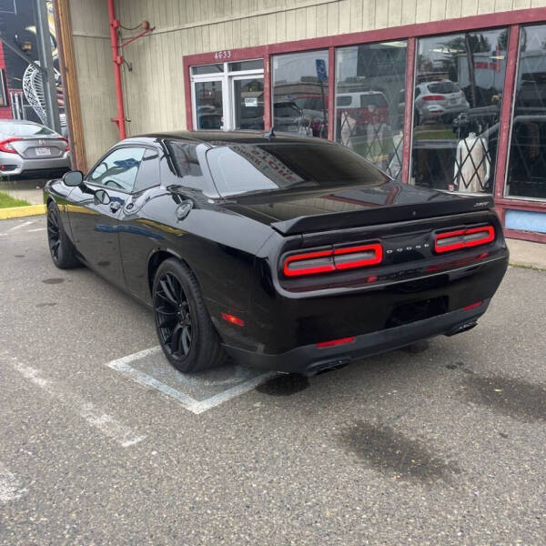 2016 Dodge Challenger SRT Hellcat