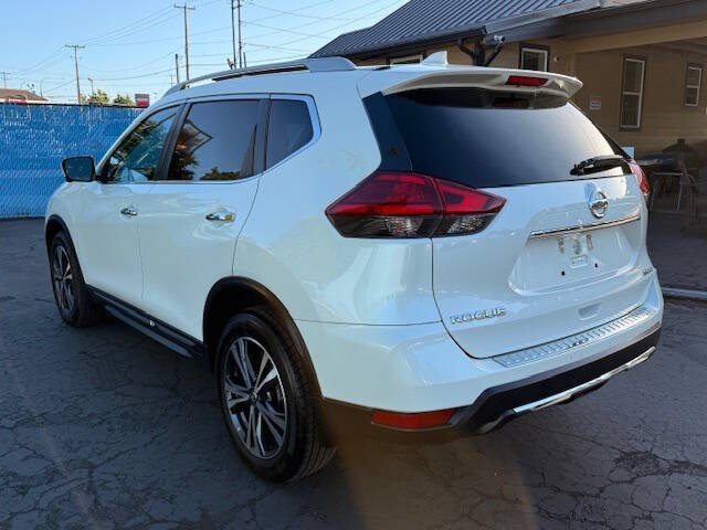 2017 Nissan Rogue SL