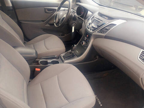2014 Hyundai Elantra SE