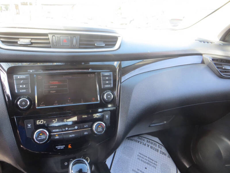 2021 Nissan Rogue Sport SV