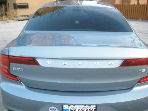 2018 Volvo S90 T5 Momentum