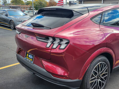 2025 Ford Mustang Mach-E Premium