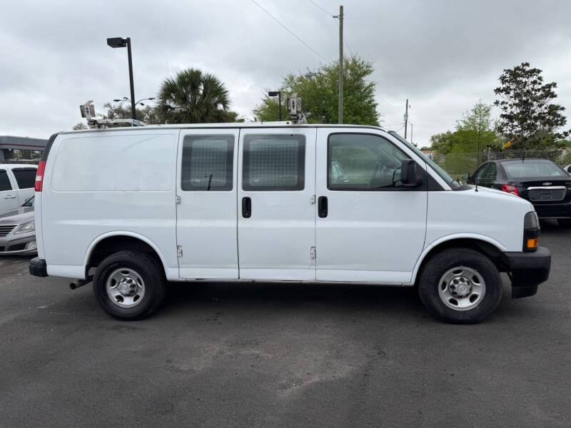 2018 Chevrolet Express 2500