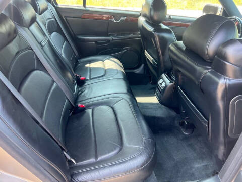 2004 Cadillac DeVille