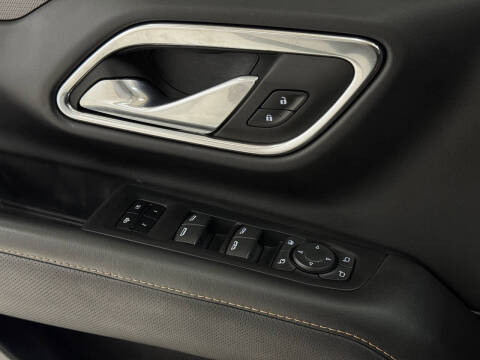 2023 GMC Yukon XL AT4