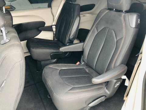 2017 Chrysler Pacifica Touring